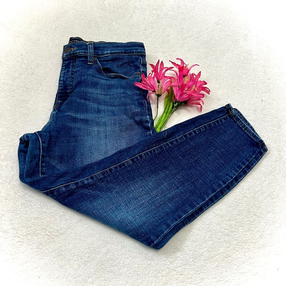 Lucky Brand Mid-Rise Crop Ava Jean - Size 12/31
